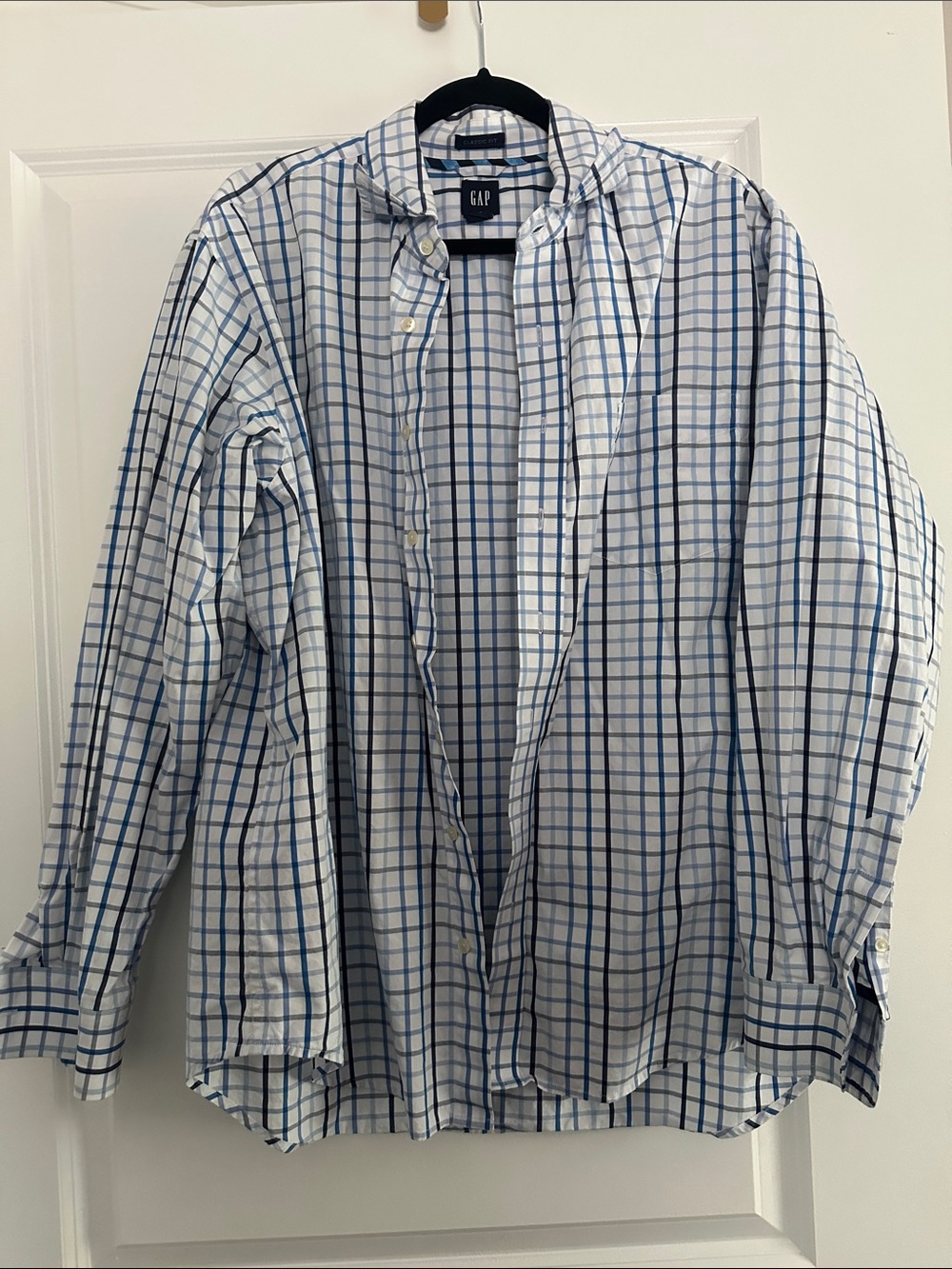 GAP White Button-Down Shirt with Blue Windowpane Plaid